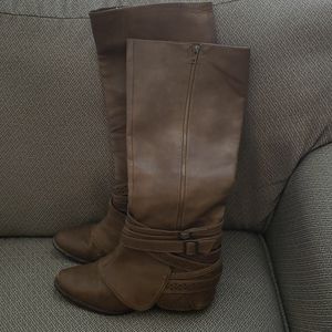 Not Rated buckle boots